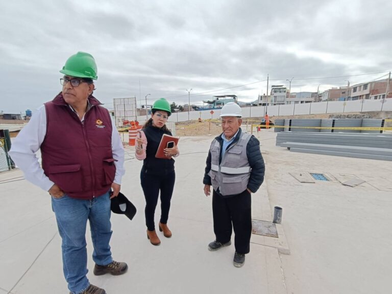 Aulas provisionales de la IE Mariátegui se entregarían en julio