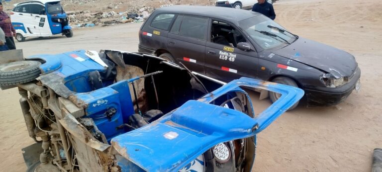 Dos niños heridos tras violento choque entre mototaxi y taxi