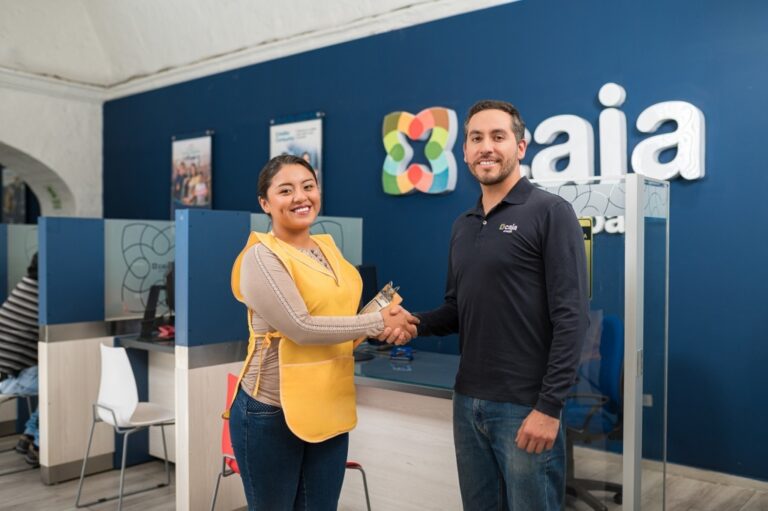 Caja Arequipa es cinco veces finalista en los premios Customer Centricity World Series