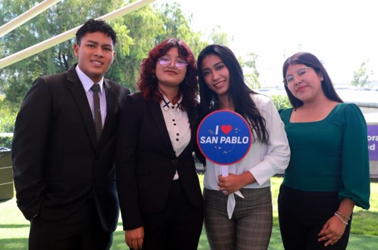 Cinco jóvenes de Moquegua ganaron becas para estudiar en la Universidad Católica San Pablo