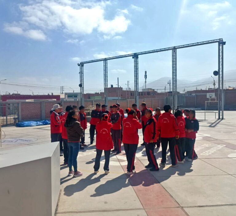 Alertan a PRONIED por daños prematuros en colegio Fe y Alegría tras dos años de recibida la obra