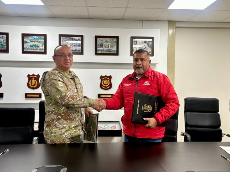 Ejército apoyará con maquinaria obras de riego en Moquegua