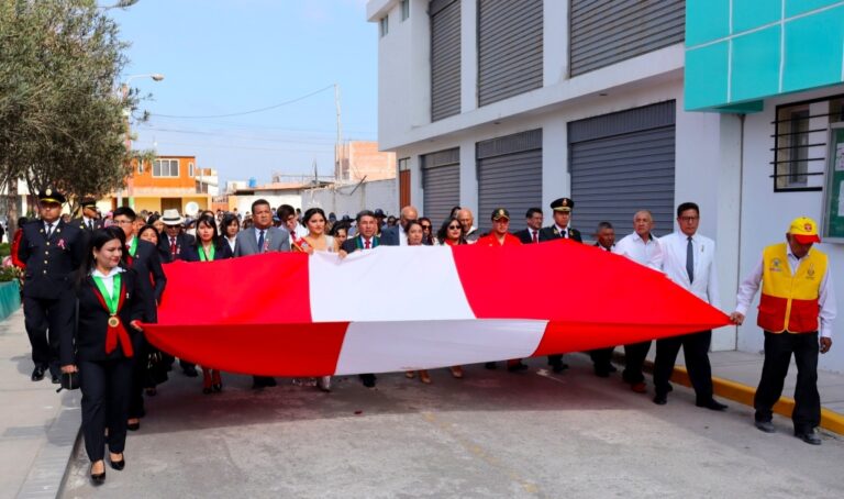 Distritos del valle de Tambo conmemoran el 204° aniversario patrio