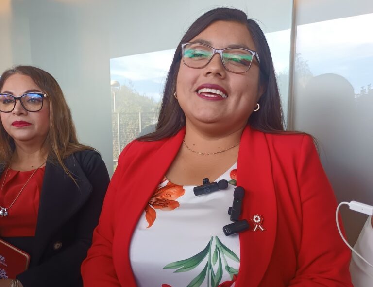 Entregarán bono de S/ 40,000 a maestros destacados