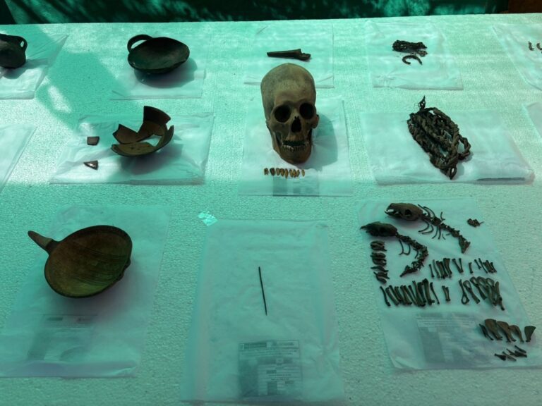 Hallan tumbas incas durante obra vial en San Antonio