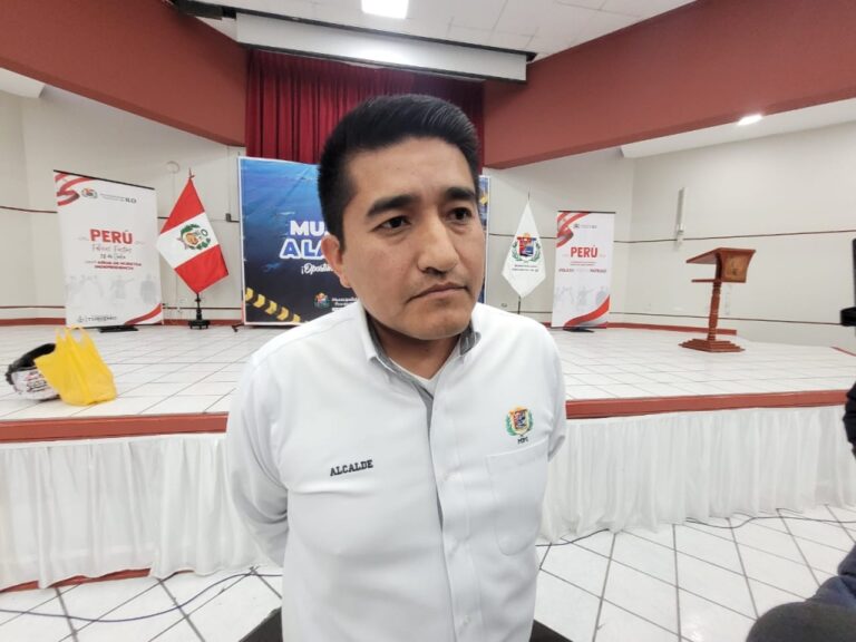 Alcalde de Ilo aclara que gestiones para reactivar vuelos comerciales partieron de su despacho