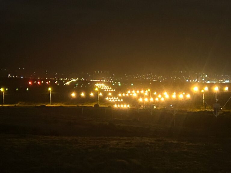 Inauguran moderno sistema de luces en el aeropuerto Rodríguez Ballón