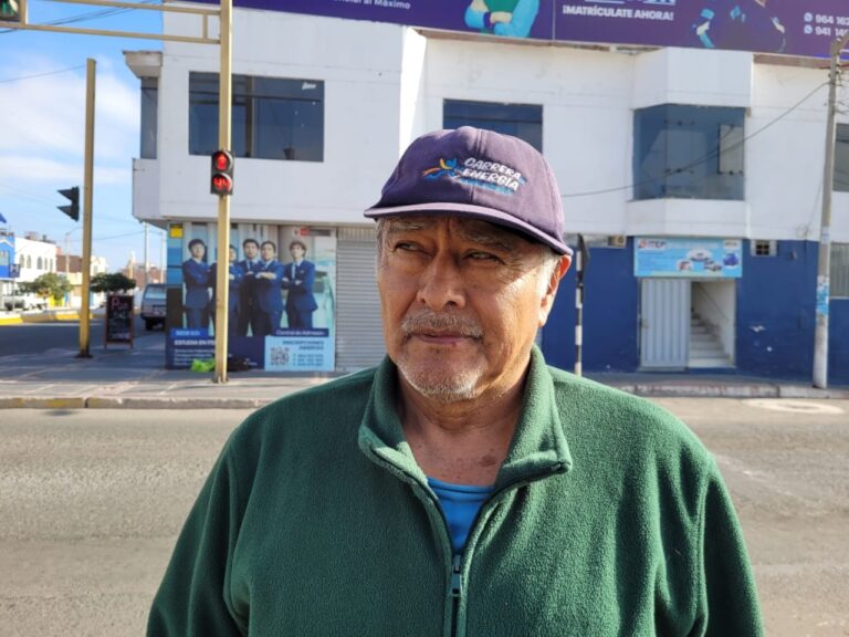 Detectan vertimiento de aguas residuales en playa frente a Pacocha