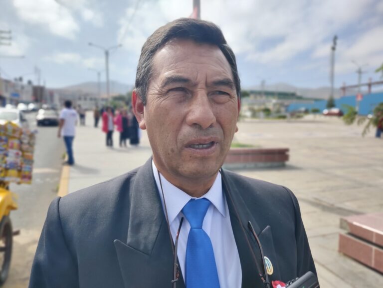 Jorge Luna asume como secretario general interino del Sutep Islay