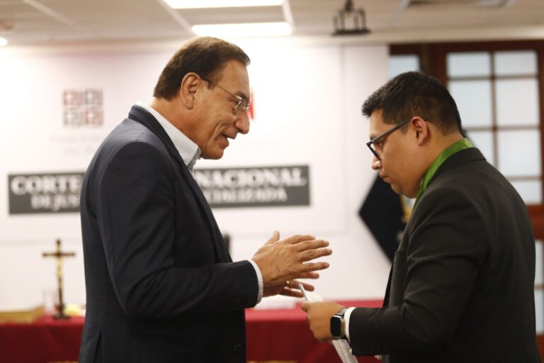 Juez ratifica vigencia de proceso penal contra Martín Vizcarra por caso Lomas de Ilo y hospital de Moquegua