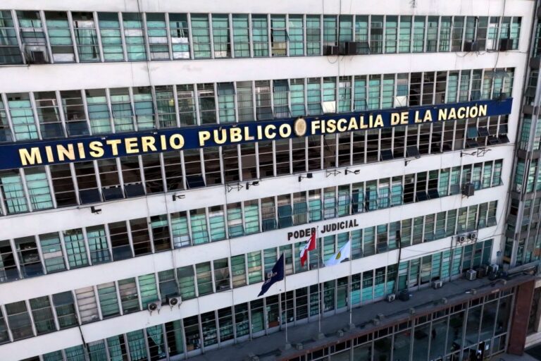 Defensores de la legalidad y la justicia