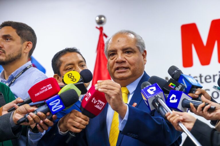 No habrá marcha atrás en exclusión del REINFO para más de 50 mil mineros