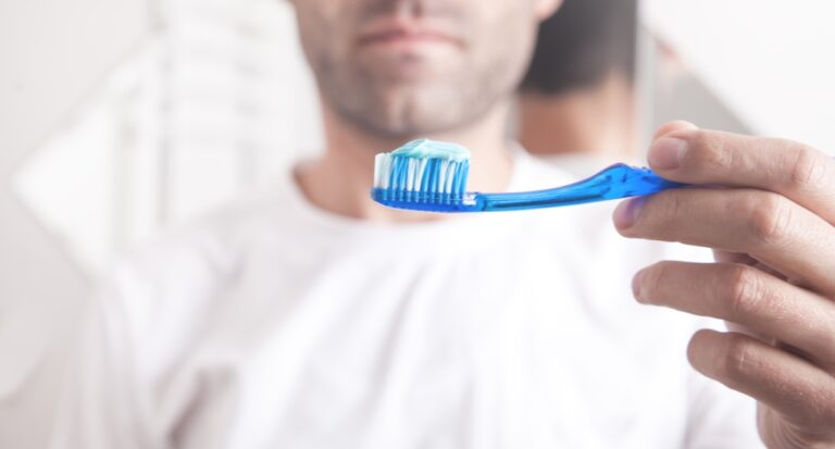 Digemid alerta sobre riesgos por 14 pastas dentales con fluoruro de estaño