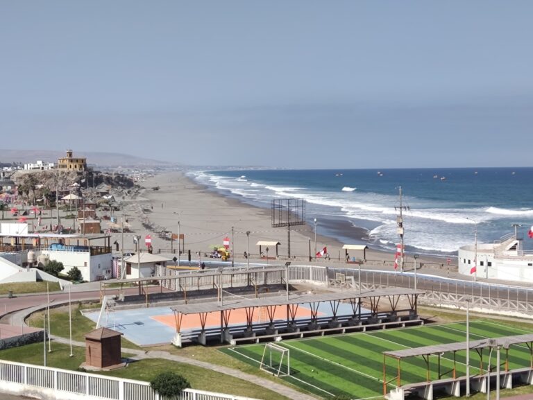 Piden áreas de libre acceso en playas de Mollendo