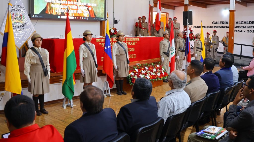 I.E. Simón Bolívar presenta actividades por su bicentenario 1 Presentacion del programa de actividades Bicentenario IEE Simon Bolivar de Moquegua 02072025 2 La Prensa Regional