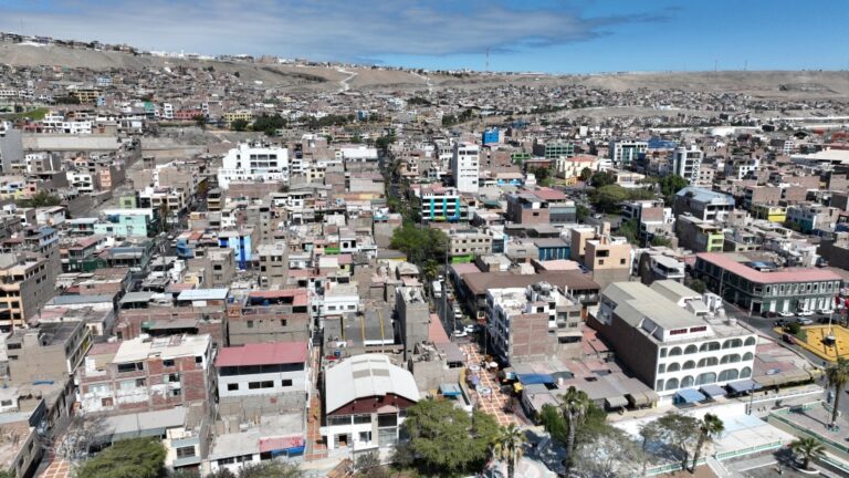 Data histórica: retraso crítico en el gasto público paraliza proyectos en Ilo