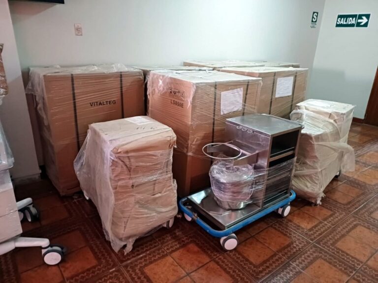 Gestiones de Contraloría permiten reubicación de equipos biomédicos en hospital de Camaná