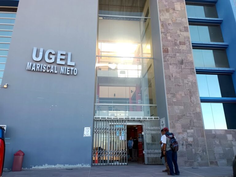 Exigen investigar presunto doble pago a funcionarios en la UGEL Mariscal Nieto