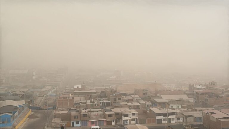 DIRESA Moquegua recomienda protegerse de ventarrones y polvo en el ambiente