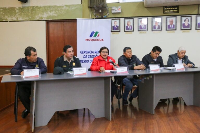 Trinquetes políticos: Ya vienen patrulleros y policías