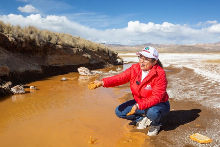 Contaminación Coralaque: Gobernadora confirma viaje a Lima y pide respaldar paro 