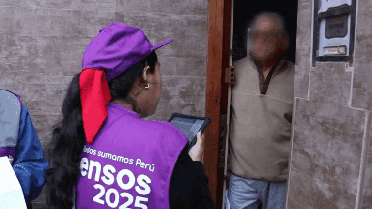 Arrojan agua a censista en Villa Lourdes; jefa del INEI: “es un caso aislado”