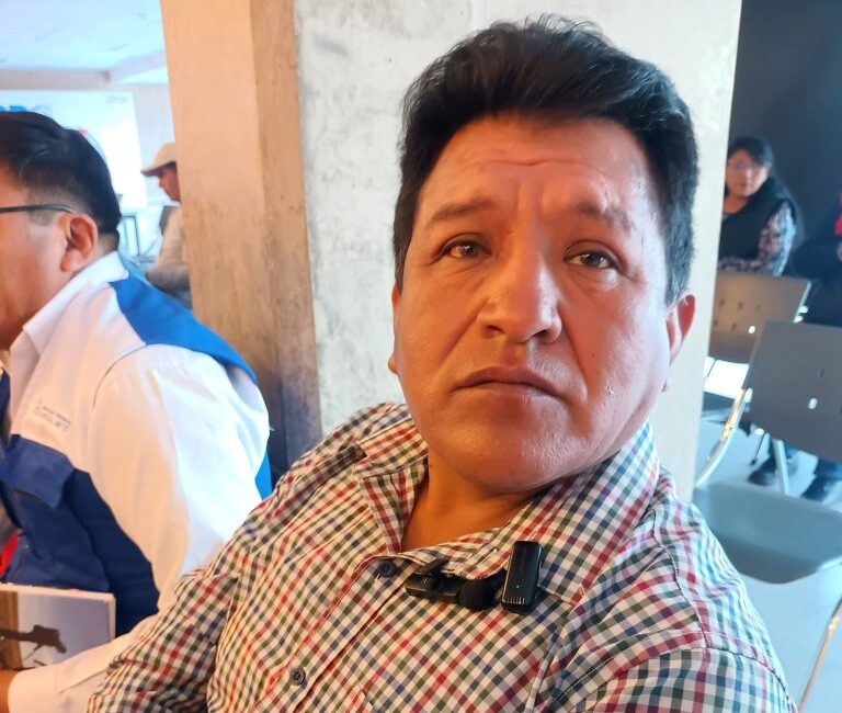 San Cristóbal-Calacoa propone consulta popular para definir pertenencia de Titire y Aruntaya