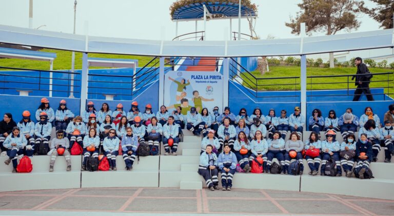 Clausuran programa “Mujeres a la Obra” en Pacocha