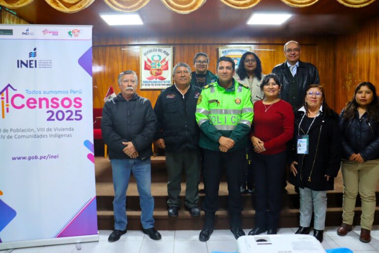 Instalan comité de apoyo a los censos 2025 en Deán Valdivia