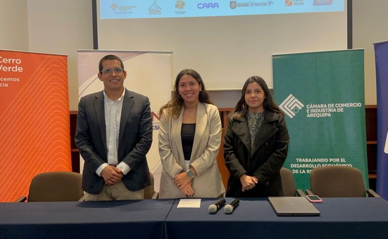 Concurso escolar fomenta emprendimiento entre estudiantes arequipeños