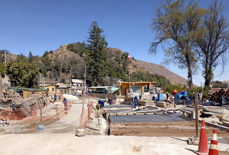 Contraloría advierte filtraciones contaminantes en obra del malecón de Torata