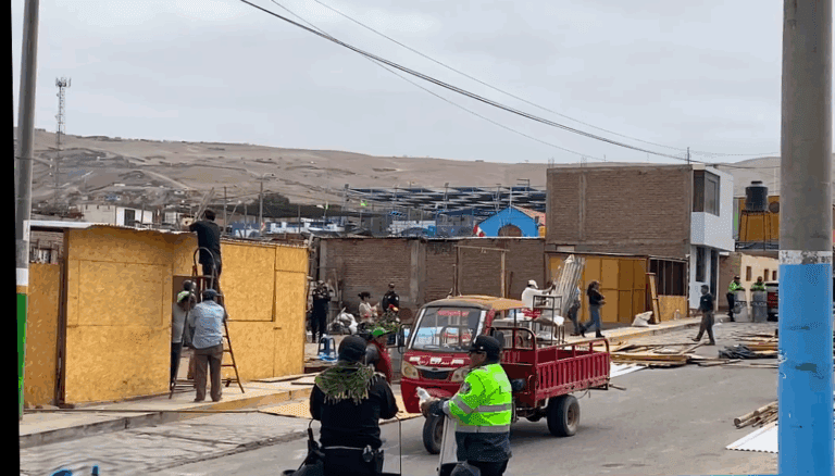 Desalojan a comerciantes de terreno destinado a fines educativos en Cocachacra