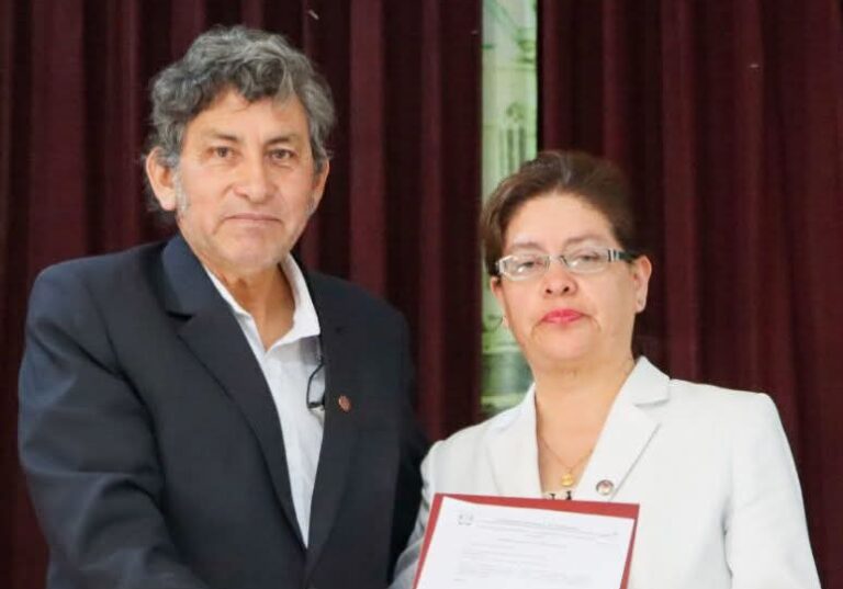 Dra. Julissa Pinto asume dirección del Hospital Goyeneche