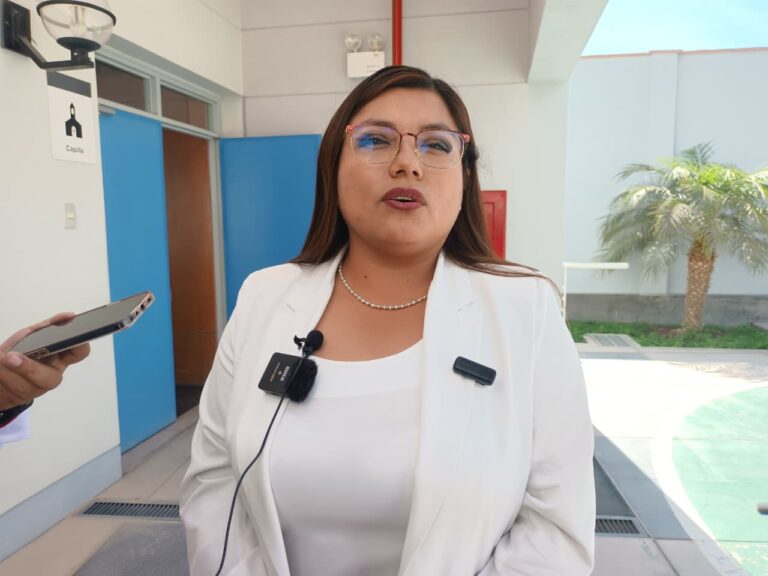 Gobernadora reconoce que resolución del Ejecutivo no establece revocatoria de proyecto Huatipuka