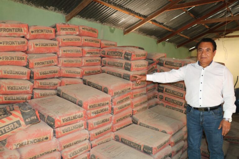 Consejero denuncia hallazgo de 1,000 bolsas de cemento vencidas en Coalaque