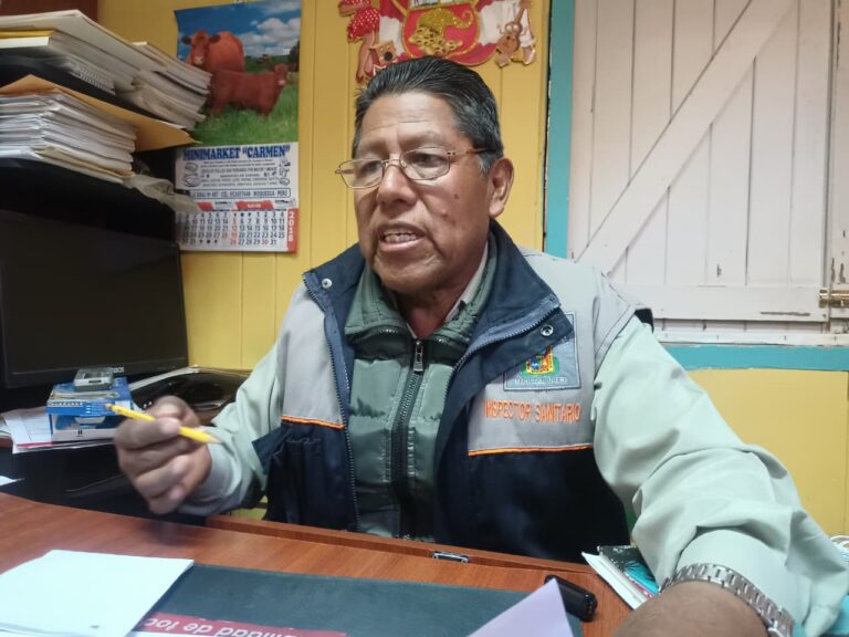 Capacitan a comerciantes de mercados en manejo de alimentos