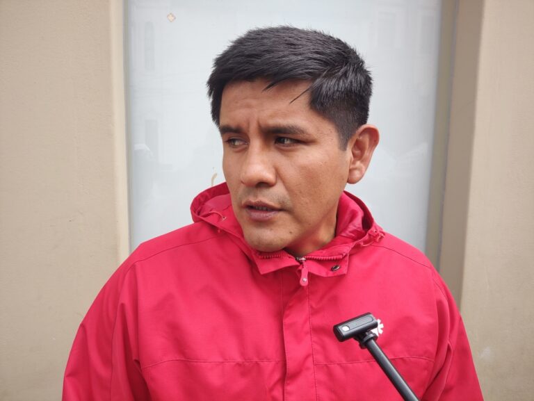 Supervisan locales comerciales para asegurar licencias de funcionamiento 