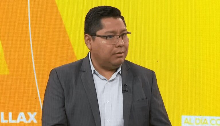 Traslado de Martín Vizcarra sería “una cortina de humo”, según Luis Miguel Caya