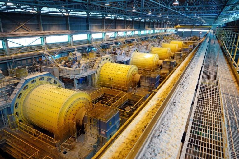 ¿Por qué Moquegua vende más minerales que Tacna, pero recibe menos canon y regalías?