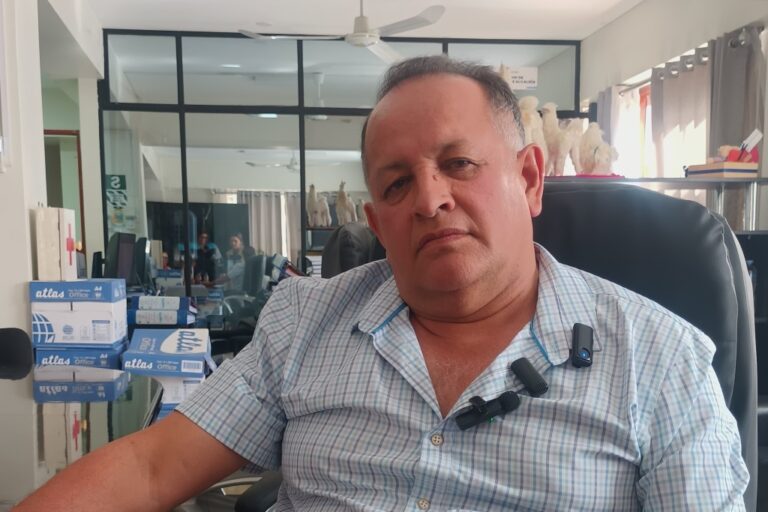 Cuestionan alquiler de maquinaria a Tacna mientras persisten pistas en mal estado