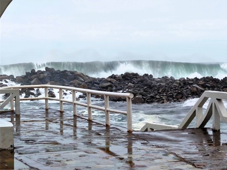 Marina de Guerra advierte oleaje en el litoral sur