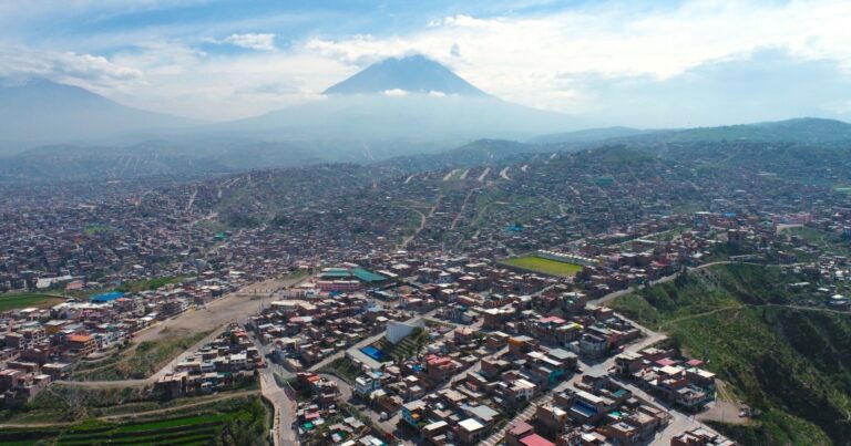 IGP presenta plan de prevención ante posible actividad volcánica del volcán Misti 