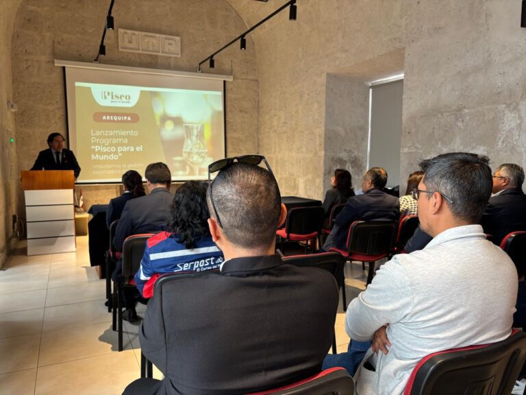 Presentan programa para fortalecer exportación de pisco