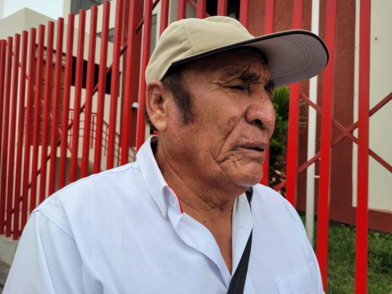 Trinquetes Políticos: ¡Cosas de la política, chico!