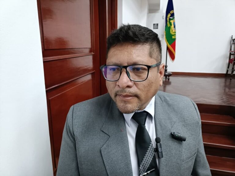 Gerente municipal evita dar detalles sobre gastos por aniversario de Moquegua