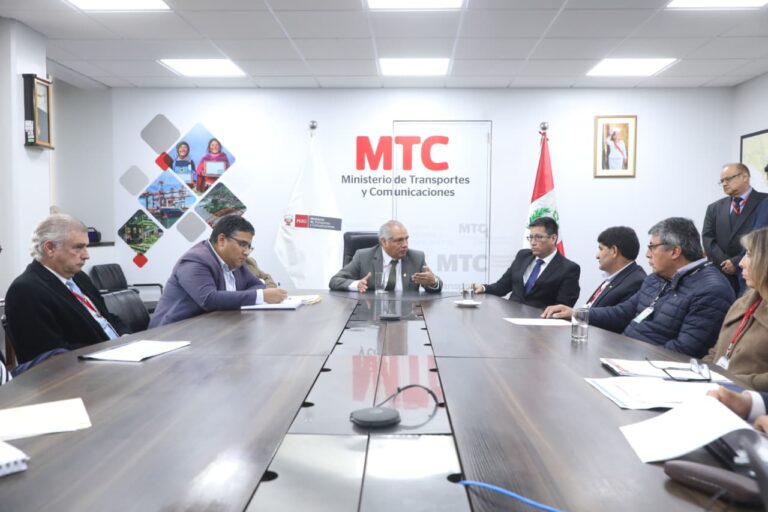 MTC supedita el desarrollo del puerto Corío a estudios técnicos