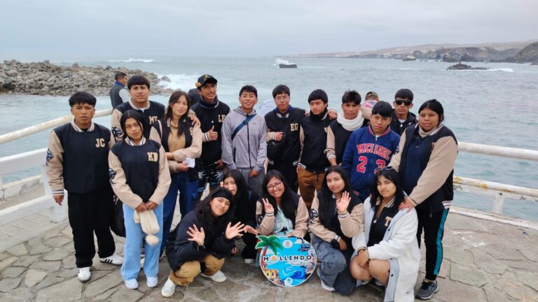 Mollendo recibe a delegación estudiantil del Cusco