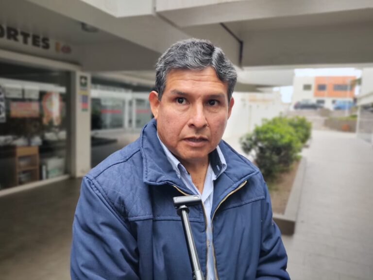 Mejoran vía en Mollendo con drenaje y señalización