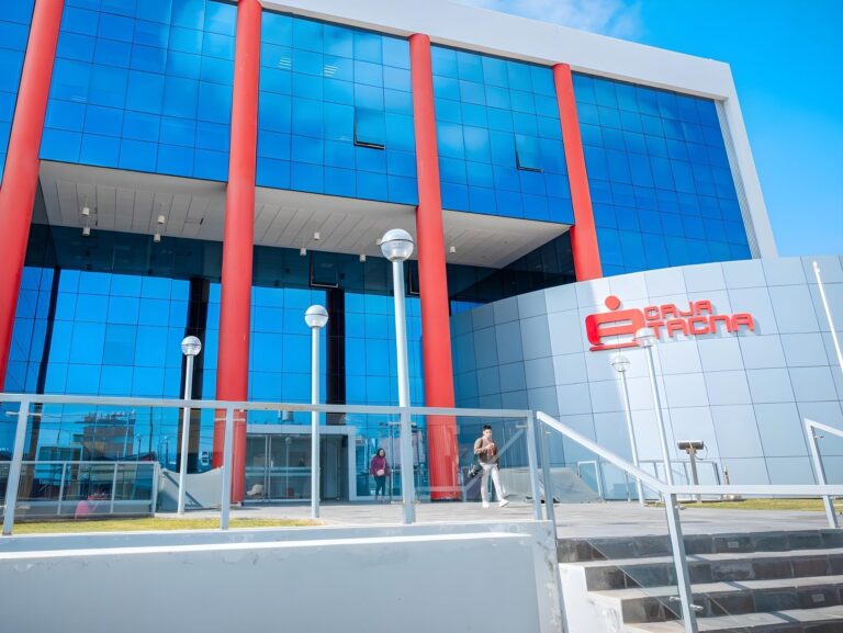 Caja Del Santa y Caja Tacna lideran morosidad en cajas municipales a julio 2025