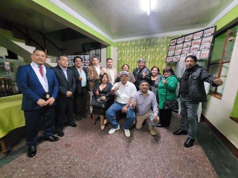 Juramenta nueva directiva del Frente Único de Defensa de Ilo